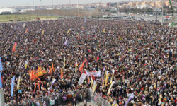 İstanbul'da Nevruz kutlamalarına yoğun katılım