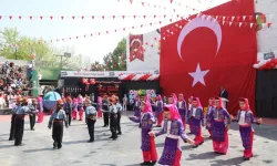 Bursa İnegöl'de dolu dolu 23 Nisan