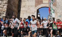 Bursa Osmangazi’de spor ile tarihi buluşturan koşu