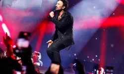 Megastar Tarkan Avrupa turnesinde büyülüyor