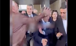 CHP Genel Başkanı Özel'e yumruklu saldırı