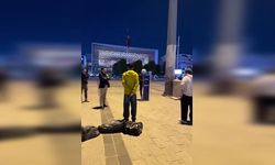 Taksim'de “Duran Adam” diye bilinen sessiz eyleme 21 gözaltı