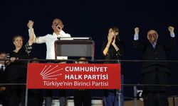 Özel, Gaziosmanpaşa'da konuştu: Eğer belediyeye çökülürse, AK Parti'nin bir daha seçim yapmamaya hazırlandığını gösterir