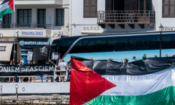 İsrail’e ait kruvaziyer gemisine Girit'te de protesto