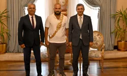 Altın kemerin sahibi Orhan Okulu’dan Vali Şahin’e ziyaret