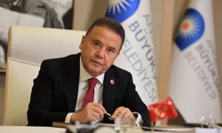 Siyasetin de gündemindeki Antalya'da çifte operasyon