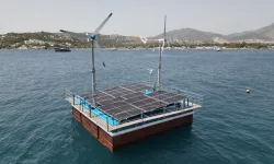 Bodrum'da deniz suyu güneş ve rüzgarla arıtılıyor