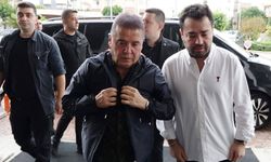 Antalya Büyükşehir Belediye Başkanı Böcek'in oğlu, yurt dışından dönüşünde gözaltına alındı
