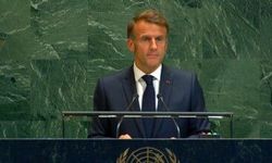 Macron: Charles de Gaulle uçak gemisine ve ona eşlik eden fırkateyne Akdeniz'e doğru yola çıkma emri verdim