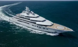Dünyanın en pahalı yatlarından biri satışa çıkarıldı; 106 metre boyunda, helikopter pisti ve sonsuzluk havuzu da var