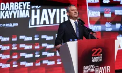 CHP lideri Özel, 835 geçerli oyun tamamını alarak yeniden Genel Başkan oldu