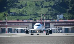 Uçak yolculuklarında ücretsiz su dönemi başladı; Pandemi öncesi atıştırmalık da veriliyordu