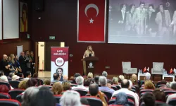 Usta oyuncu Tarık Akan Bakırköy’de anıldı