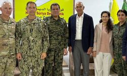 Barrack ve Amiral Cooper, Abdi ile görüştü