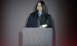 Amerikalı şarkıcı Billie Eilish milyarderlere 'Daha çok yardım edin' dedi