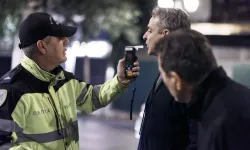 Atina’da uygulama yapan trafik polis ekipleri, Yunanistan Başbakanı'nı durdurup alkolmetre üfletildi