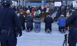 Eyalet, topyekün direnişte; Dükkanlar kapandı, halk sokağa çıktı, din adamları havalimanını kilitledi