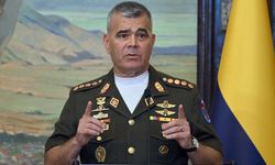Venezuela Savunma Bakanı: Silahlı kuvvetler harekete geçirildi
