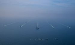 ABD'nin Arap Denizi'ndeki filosundan İran görüşmesi sonrası dikkat çekici paylaşım: Güçle Barış!