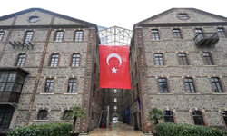 İzmir'de, Büyükşehir'e ait üç tarihi bina Vakıflar'ın mülkiyetine geçti