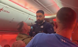 Türkiye'den Manchester'a giden uçakta İngiliz yolcular arasında çıkan kavga nedeniyle uçak acil iniş yaptı