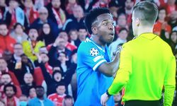 Irkçı davranış sebebiyle Benfica-Real Madrid maçında oyun durdu