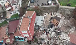 İstanbul Fatih'te iki bina çöktü!