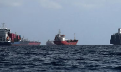 CNN: İran, Hürmüz Boğazı'na mayın döşemeye başladı