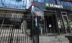 İYİ Parti Bursa teşkilatında görevden almalar sonrası istifalar yaşandı