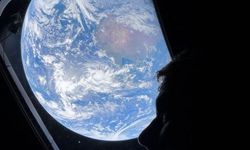 Dünya'dan en uzağa giden insanlar olarak tarihe geçtiler