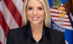 Trump, Adalet Bakanı Pam Bondi'yi görevinden aldı