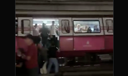 M4 metro hattındaki tren, Bostancı Durağı'nda raydan çıktı