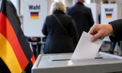 Berlin'de Belediye Başkanı olması beklenen Eralp ile birlikte 10 Türkiye kökenli vekil parlamentoya girdi