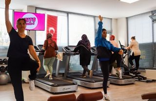 Kadınlar spor için salonları doldurdu