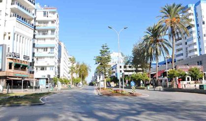 Kafalar karıştı, sokaklar boş kaldı