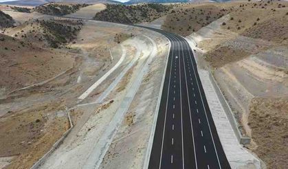 Sarıkamış-Karakurt-Horasan bölünmüş yolu açılıyor