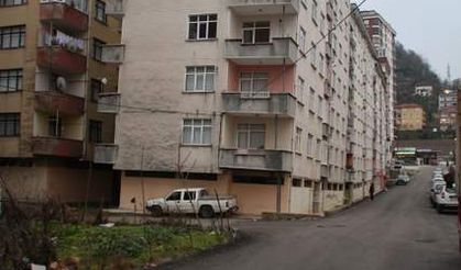 'Pisa Kuleleri' yıkılmaya başlandı