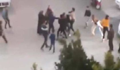 Üç kadının kavgası mahalle kavgasına dönüştü!