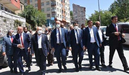 İYİ Partili vekiller, Bitlisli esnafla buluştu