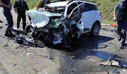 Sivas'ta korkunç kaza; 9 kişi öldü