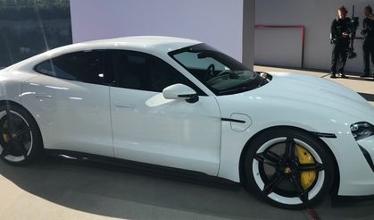 30 günde 70 Porsche, 49 Maserati satıldı