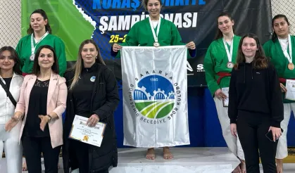 Ece Zurnacı’dan Sakarya’yı gururlandıran şampiyonluk