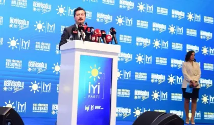 Ercan Özel İyi Parti Yerel Yönetimler Toplantısı'nda konuştu