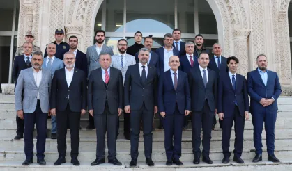 Maliye Bakanı Şimşek, Midyat'ı ziyaret etti