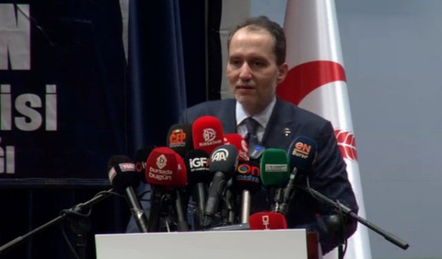 Erbakan, yeniden YRP Genel Başkanı seçildi