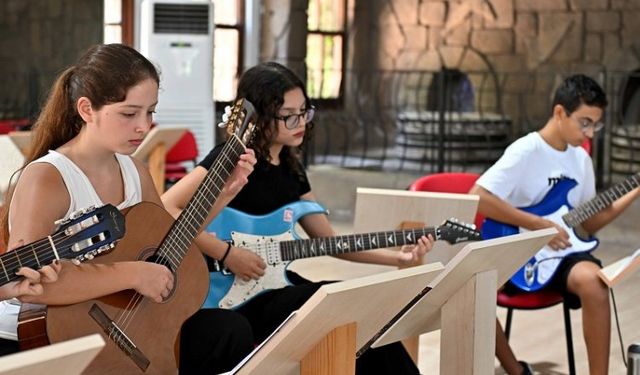 Antalya Muratpaşa'da yaz dönemi kursları devam ediyor