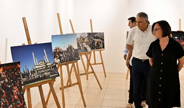 Muratpaşa'da 15 Temmuz fotoğraf sergisi