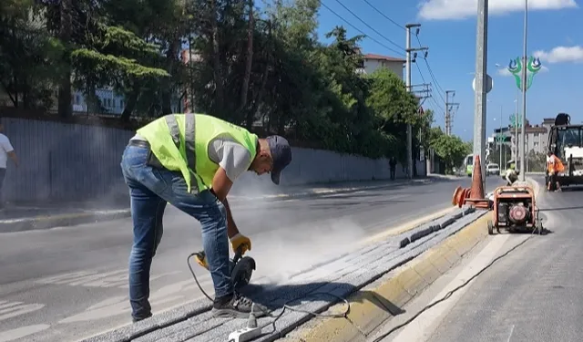 Çayırova’da parklar revize ediliyor