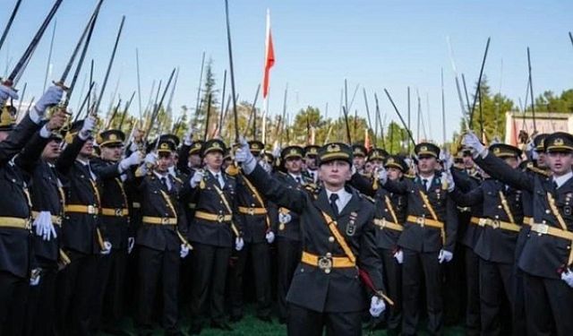 MSB'den teğmenlerin yemin görüntülerine inceleme