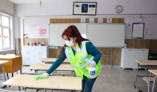 MEB'den "Okullardaki temizlik" açıklaması: 30 bin personel istihdam edildi